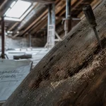 Rénovation charpente bois : poutre gercée, signes d’urgence à diagnostiquer