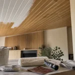 Peindre un lambris vernis sans poncer : primaire claire et égrenage grain 120 avant peinture