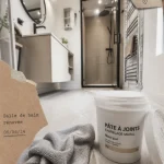 Relooker la salle de bain : joints blanchis, douche vitrée, sol clair